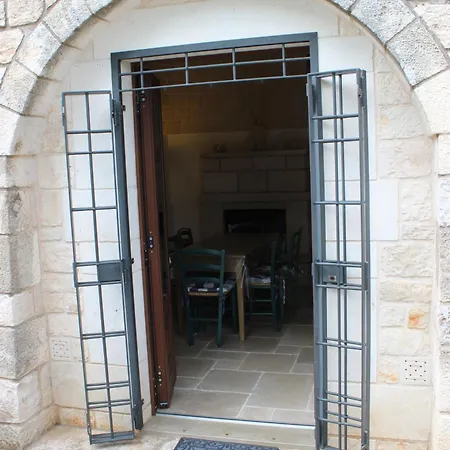 Trulli Gemma בית נופש *